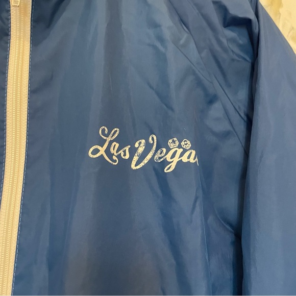 Vintage XL Las Vegas windbreaker jacket blue zipper hood sportswear pockets coat - Picture 3 of 8